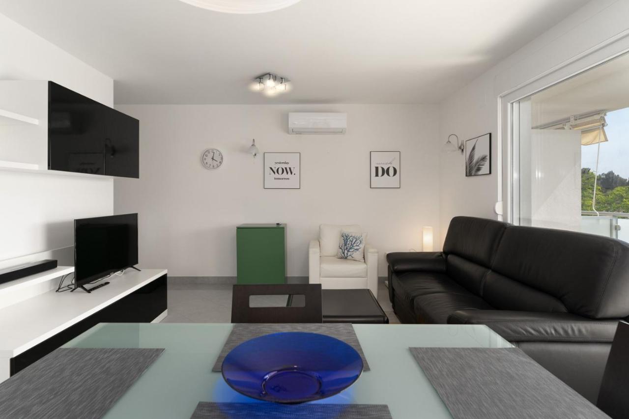 Apartment Sky By Seeadria Agency Novigrad Istria Kültér fotó