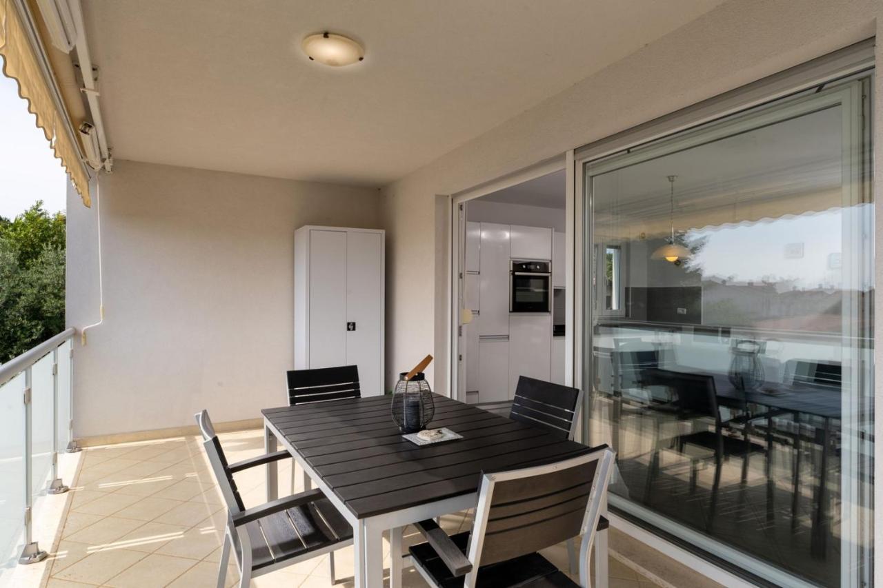 Apartment Sky By Seeadria Agency Novigrad Istria Kültér fotó